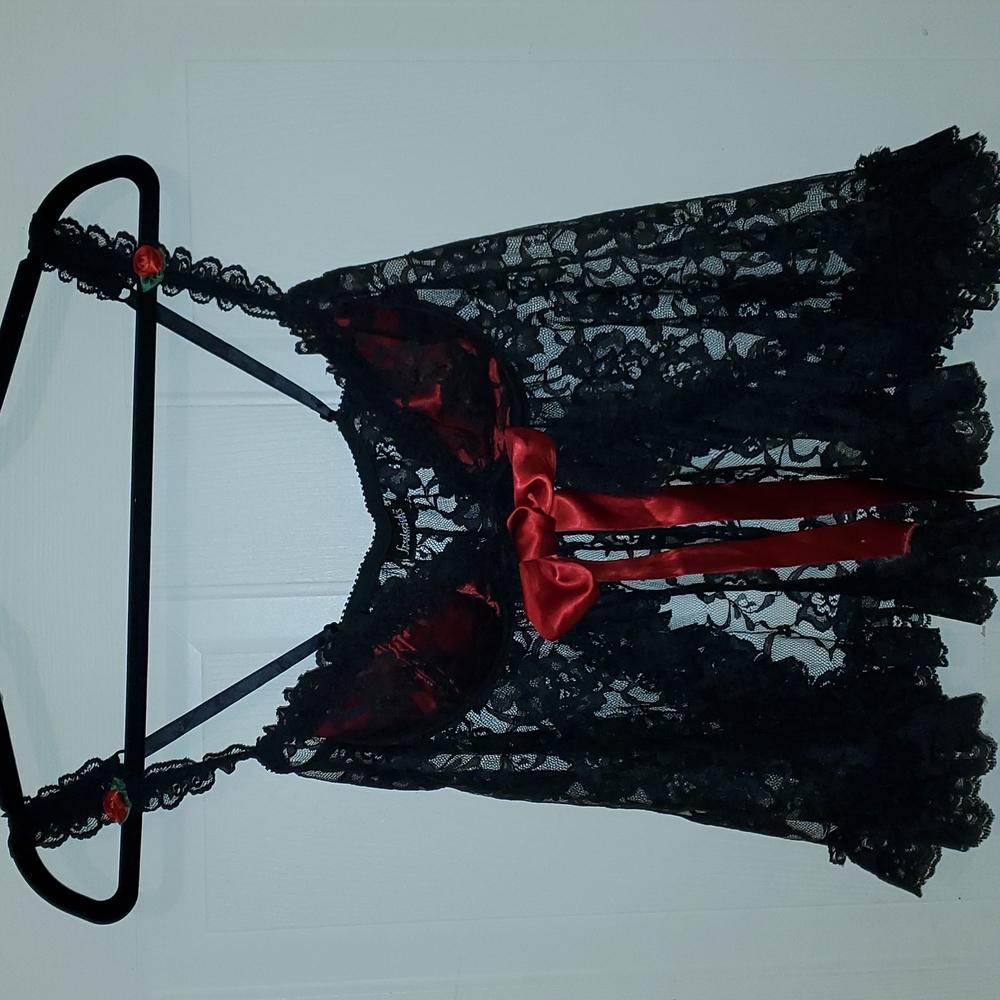Vintage black and red Frederick's of Hollywood lingerie size med?